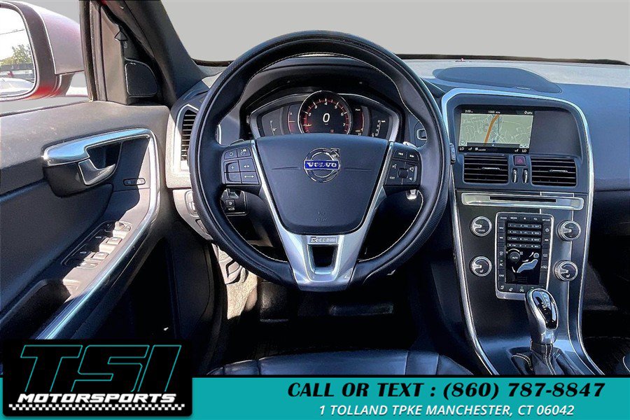 Used 2017 Volvo XC60 T6 R-Design w/ Climate Package AWD/4WD image 5
