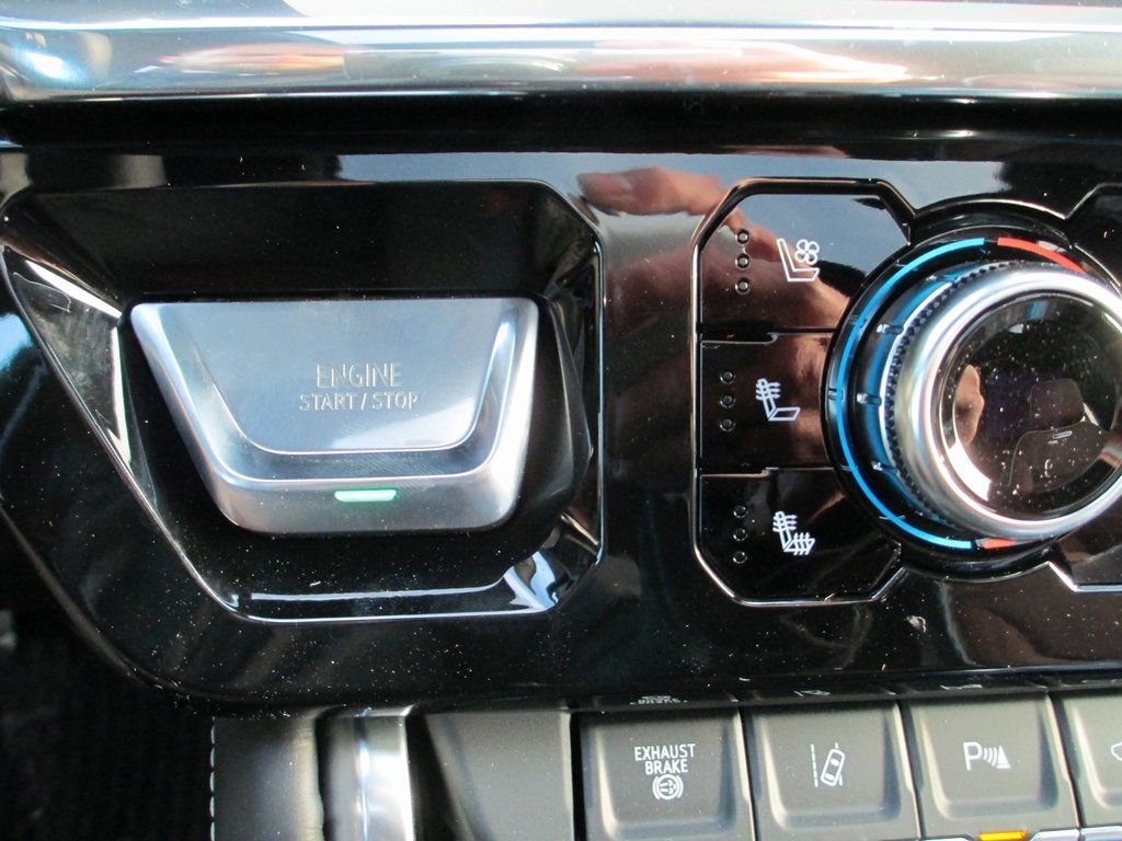 New 2026 GMC Sierra 2500 Denali Ultimate w/ Max Trailering Package image 19