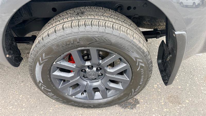 Used 2013 Nissan Frontier SL image 33