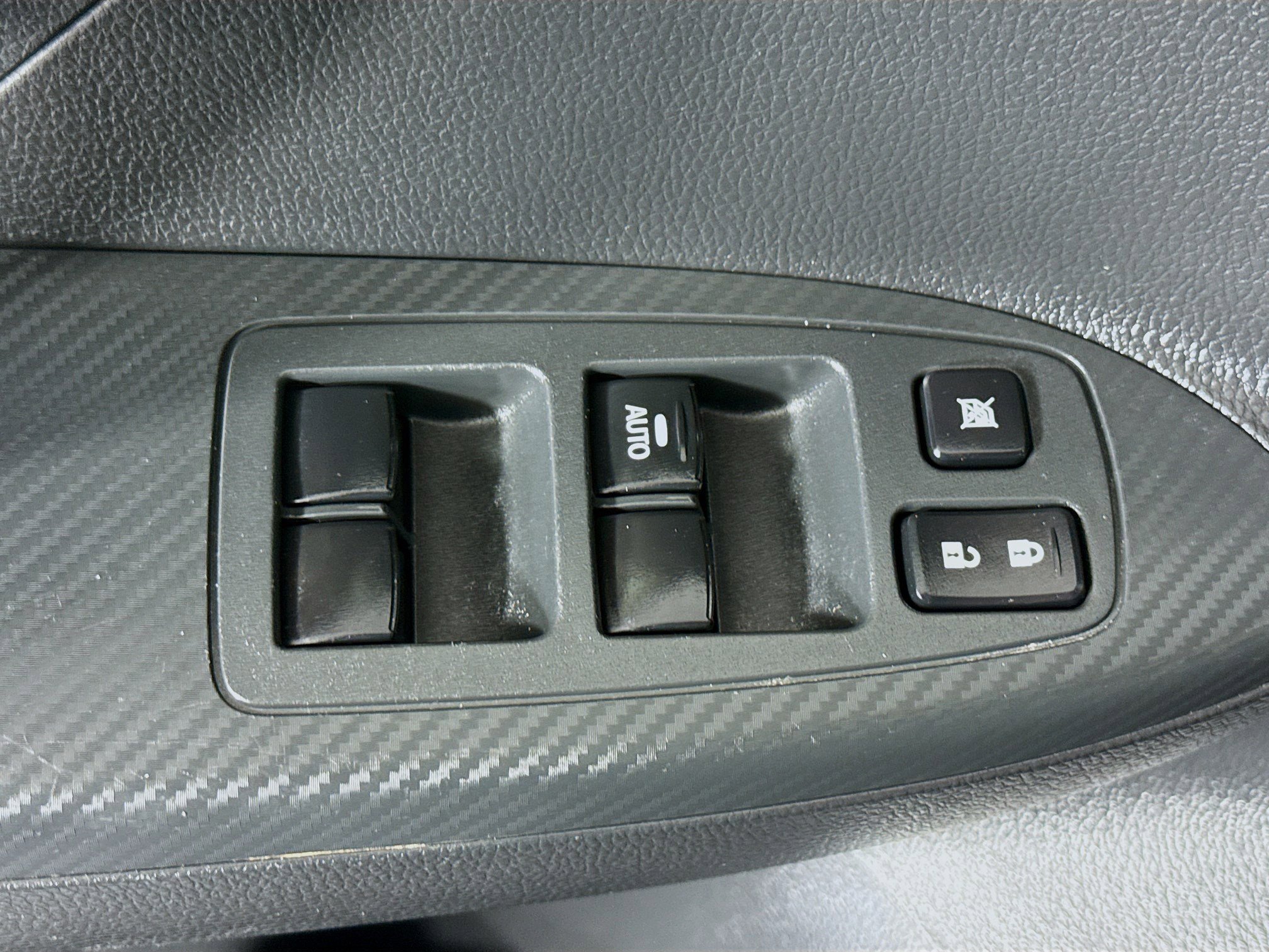 Used 2024 Mitsubishi Eclipse Cross ES image 23