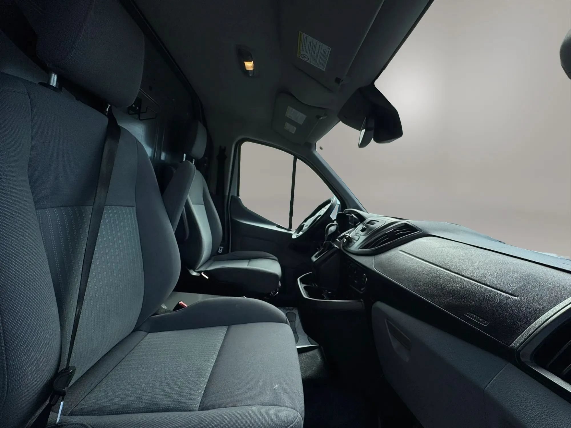 Used 2016 Ford Transit 250 130 Low Roof RWD image 12