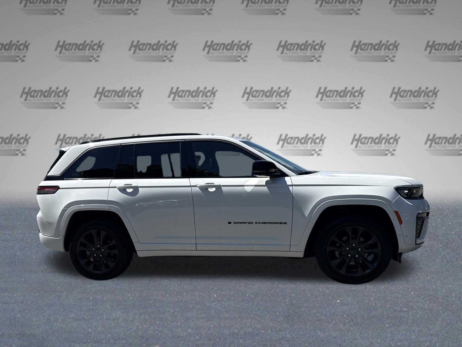 Used 2026 Jeep Grand Cherokee Limited Reserve AWD/4WD image 10