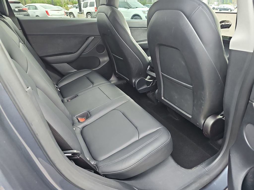 Used 2022 Tesla Model Y Performance image 14