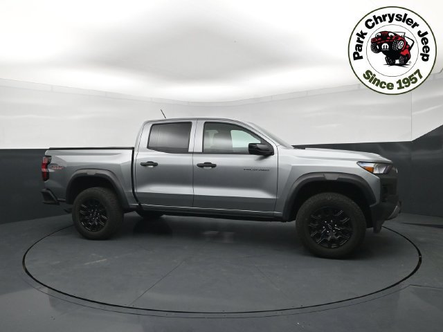 Used 2024 Chevrolet Colorado Trail Boss w/ Advanced Trailering Package AWD/4WD image 6