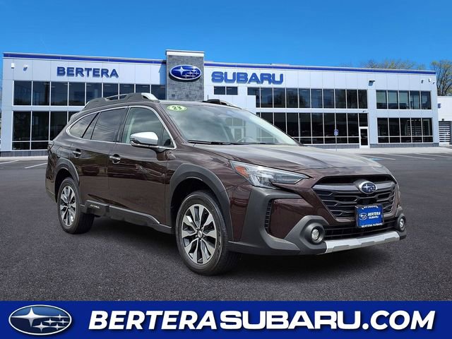 Used 2023 Subaru Outback Touring XT AWD/4WD image 1