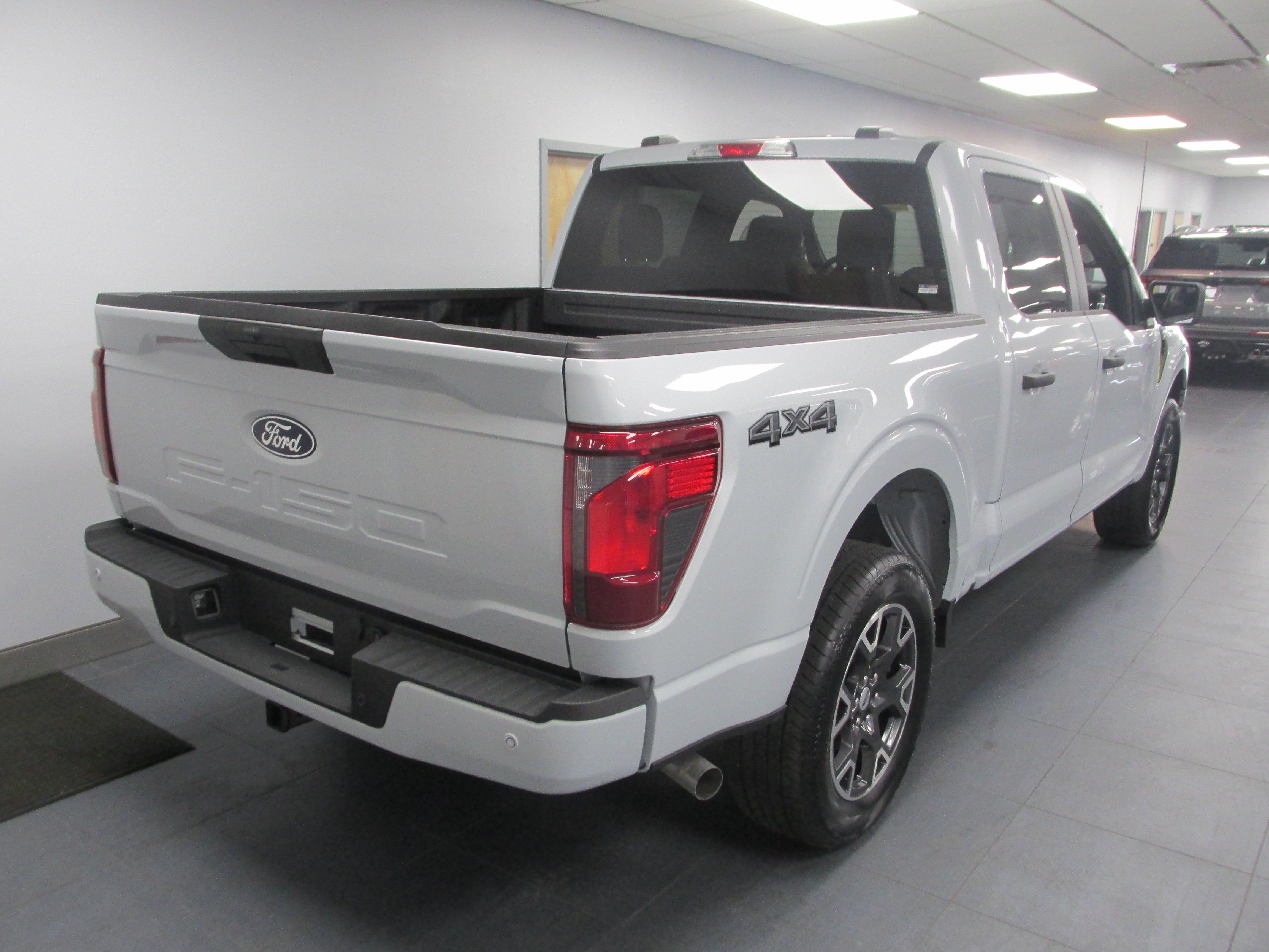 New 2025 Ford F150 STX w/ Equipment Group 200A AWD/4WD image 5