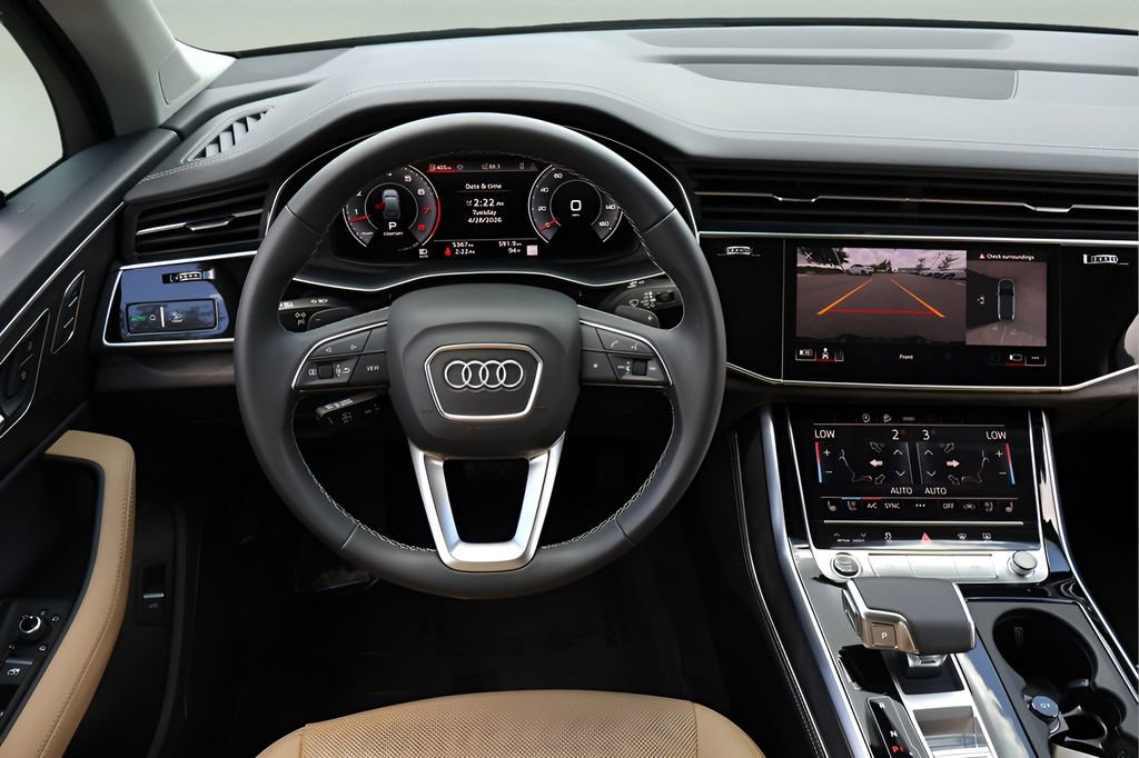 Used 2025 Audi Q7 3.0T Premium Plus AWD/4WD image 14
