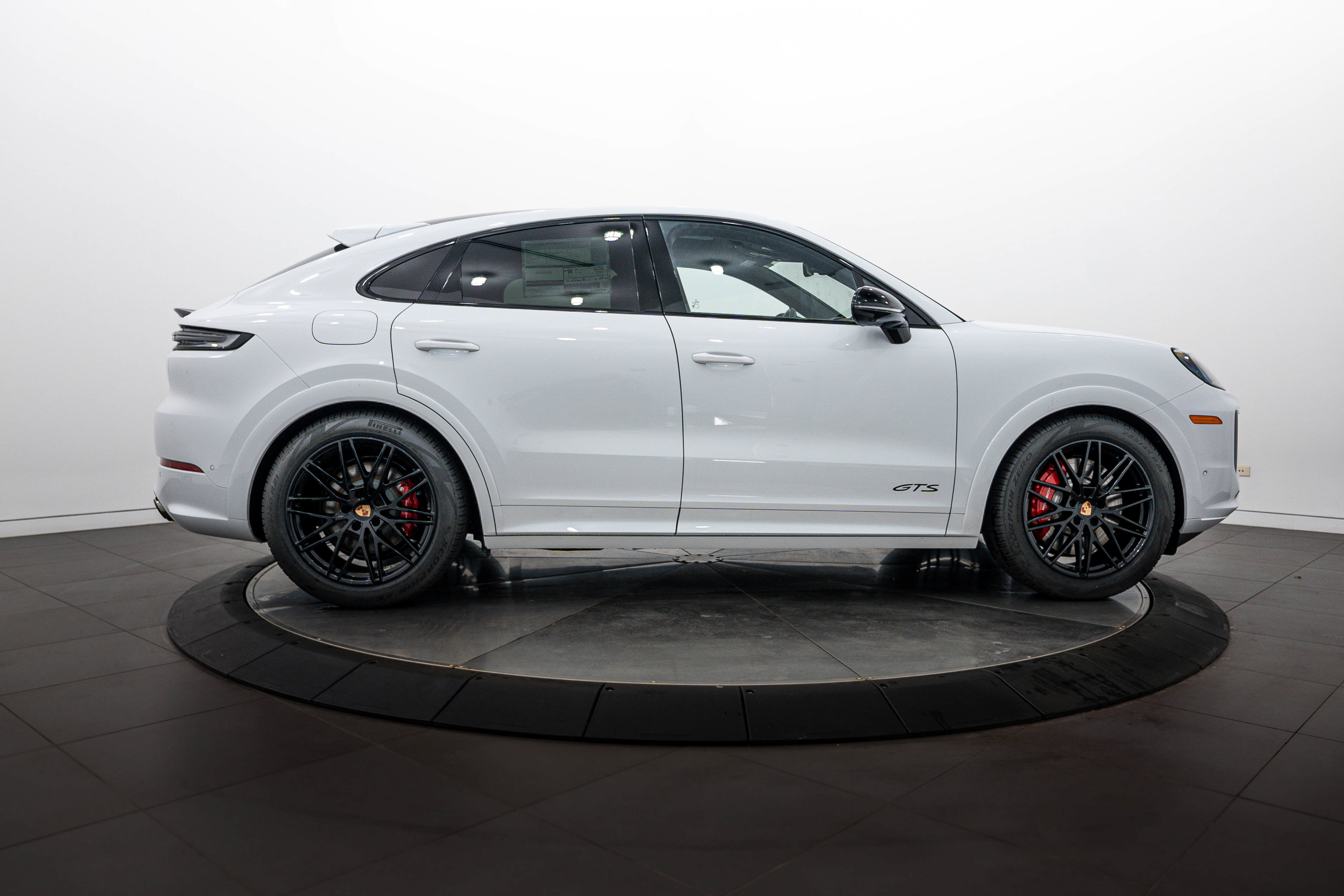 New 2026 Porsche Cayenne GTS AWD/4WD image 9