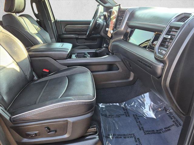 Used 2025 RAM 3500 Limited AWD/4WD image 22