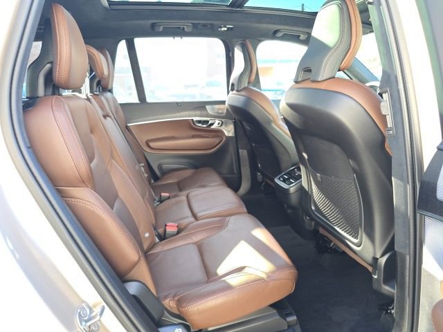 Certified 2025 Volvo XC90 B6 Ultra w/ Lounge Package image 20
