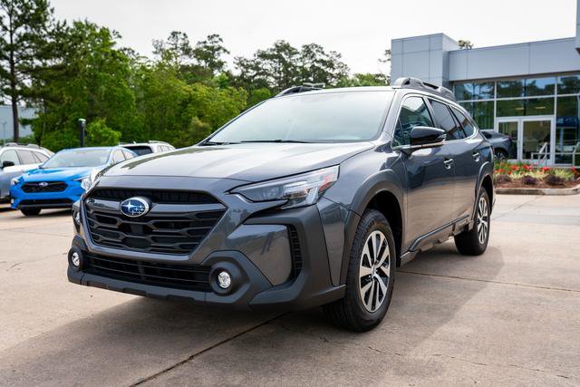 Certified 2025 Subaru Outback Premium AWD/4WD image 11