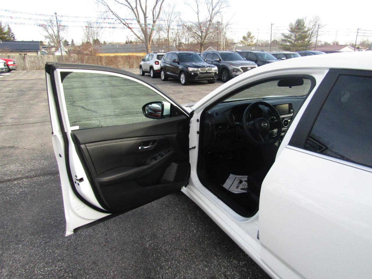 Used 2025 Nissan Sentra S w/ Lighting Package image 15