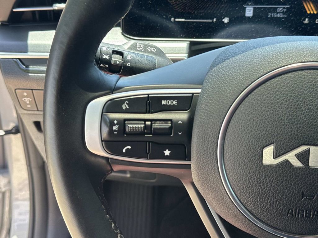 Used 2025 Kia K5 GT-Line w/ GT-Line Premium Package AWD/4WD image 33