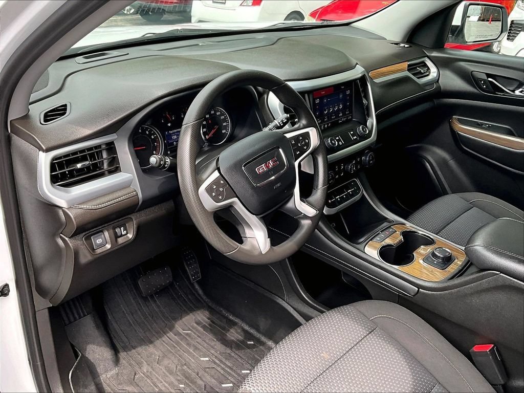 Used 2023 GMC Acadia SLE AWD/4WD image 8
