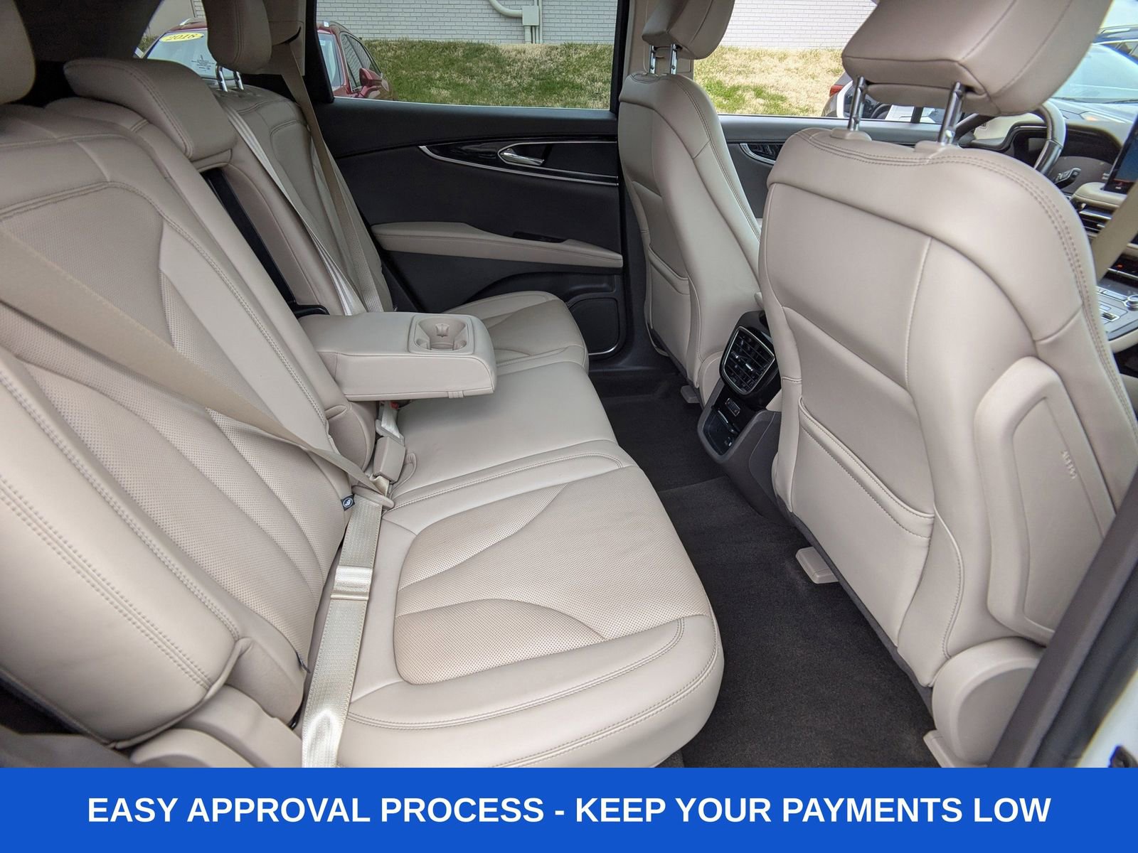 Used 2022 Lincoln Nautilus Reserve image 16