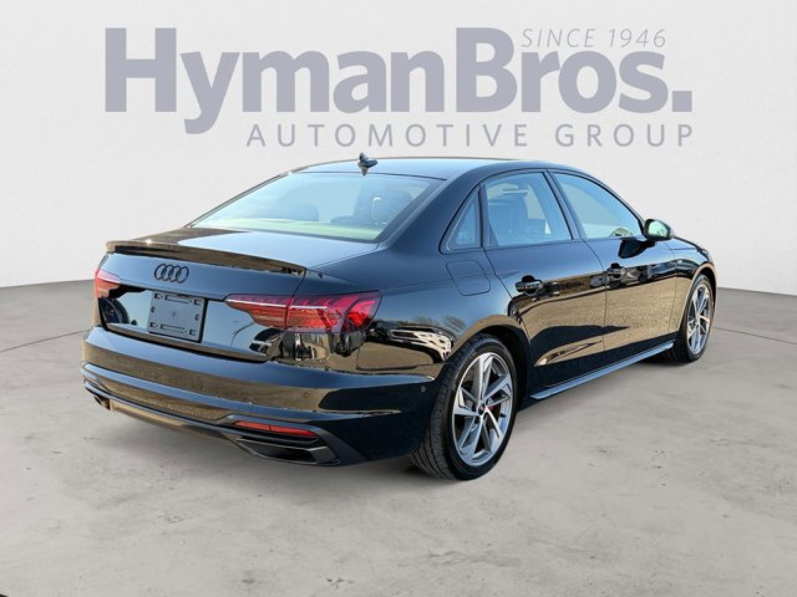 Used 2023 Audi A4 2.0T Prestige w/ Prestige Package image 3