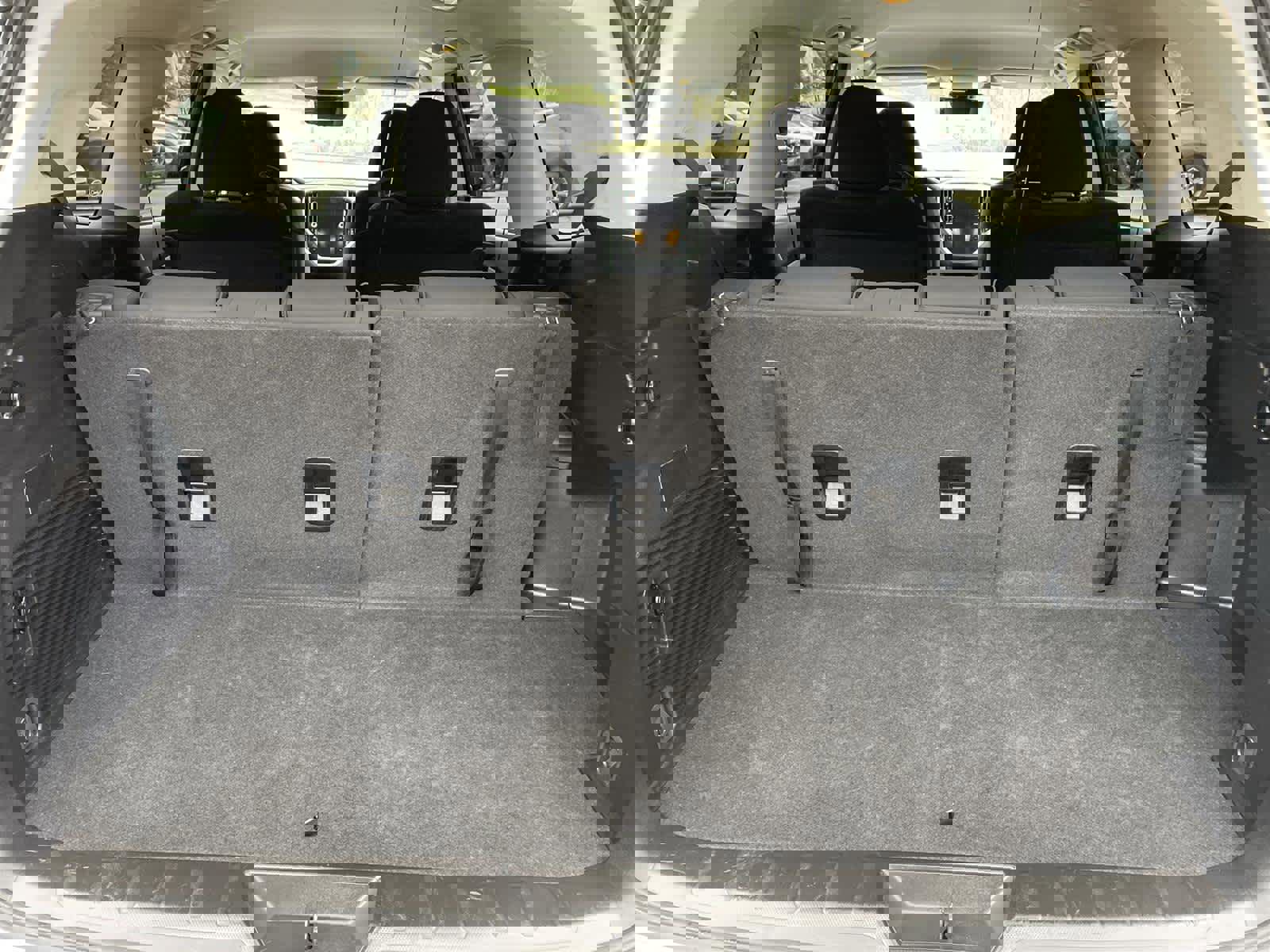 Certified 2024 Subaru Ascent Premium w/ Convenience Package image 16