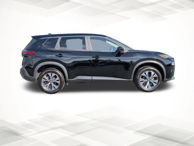 Used 2022 Nissan Rogue SV image 3