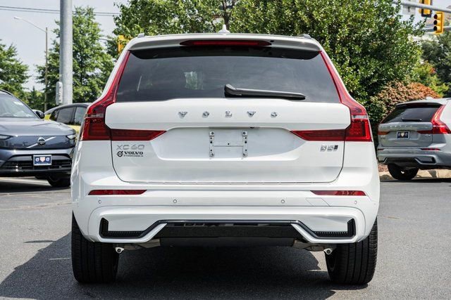 Used 2026 Volvo XC60 B5 Ultra w/ Protection Package Premier image 5