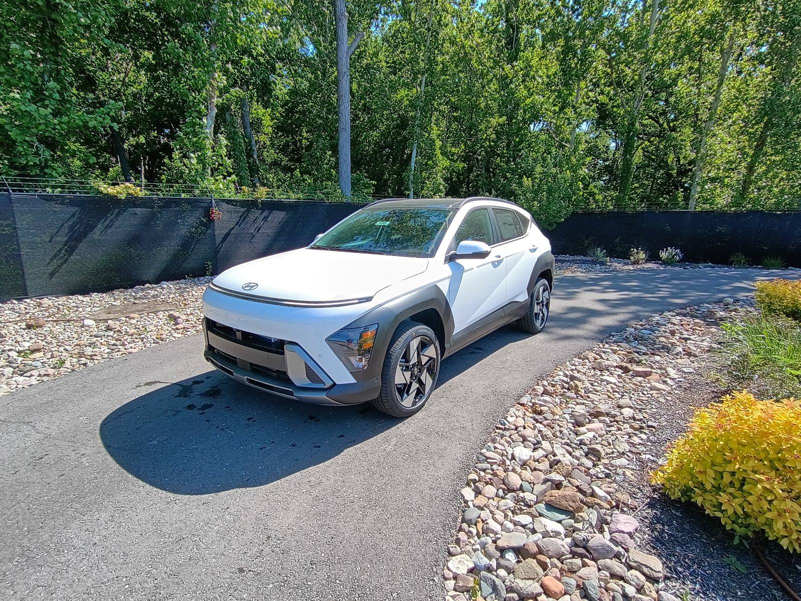 New 2026 Hyundai Kona Limited AWD/4WD image 1