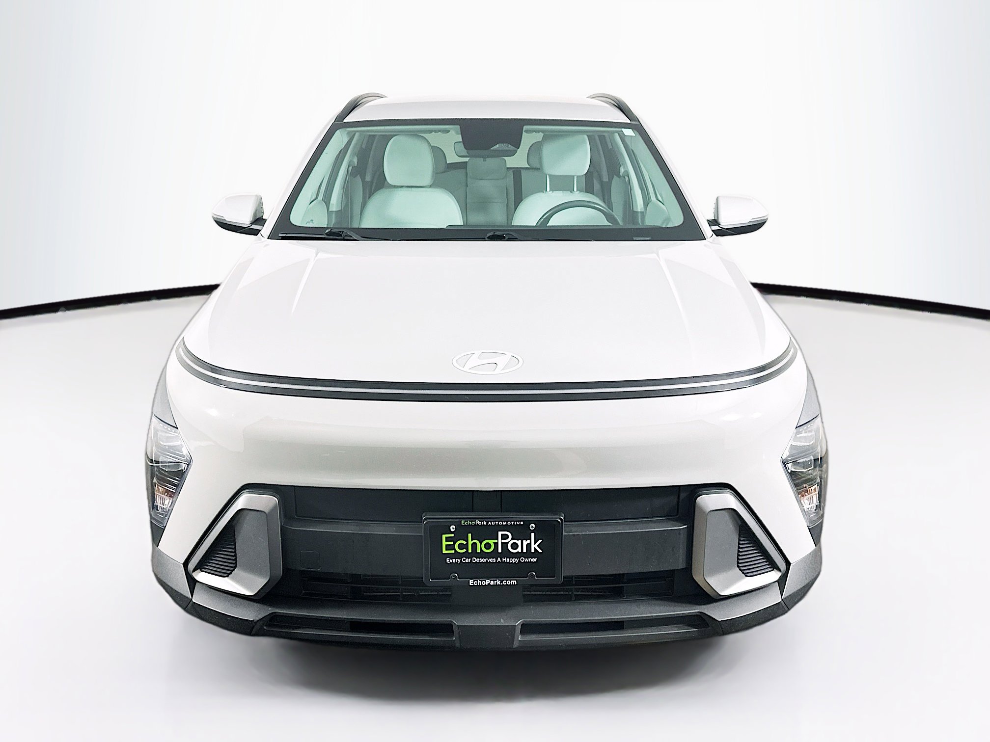 Used 2024 Hyundai Kona SEL image 2