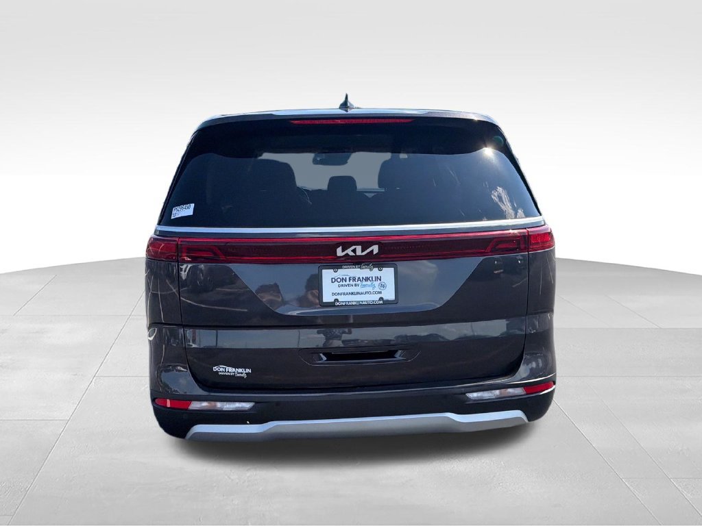 Certified 2023 Kia Carnival EX FWD image 4
