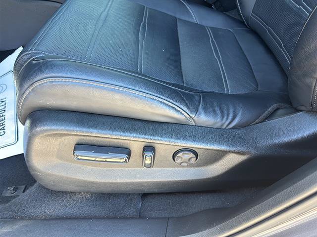 Used 2022 Honda CR-V Touring image 11