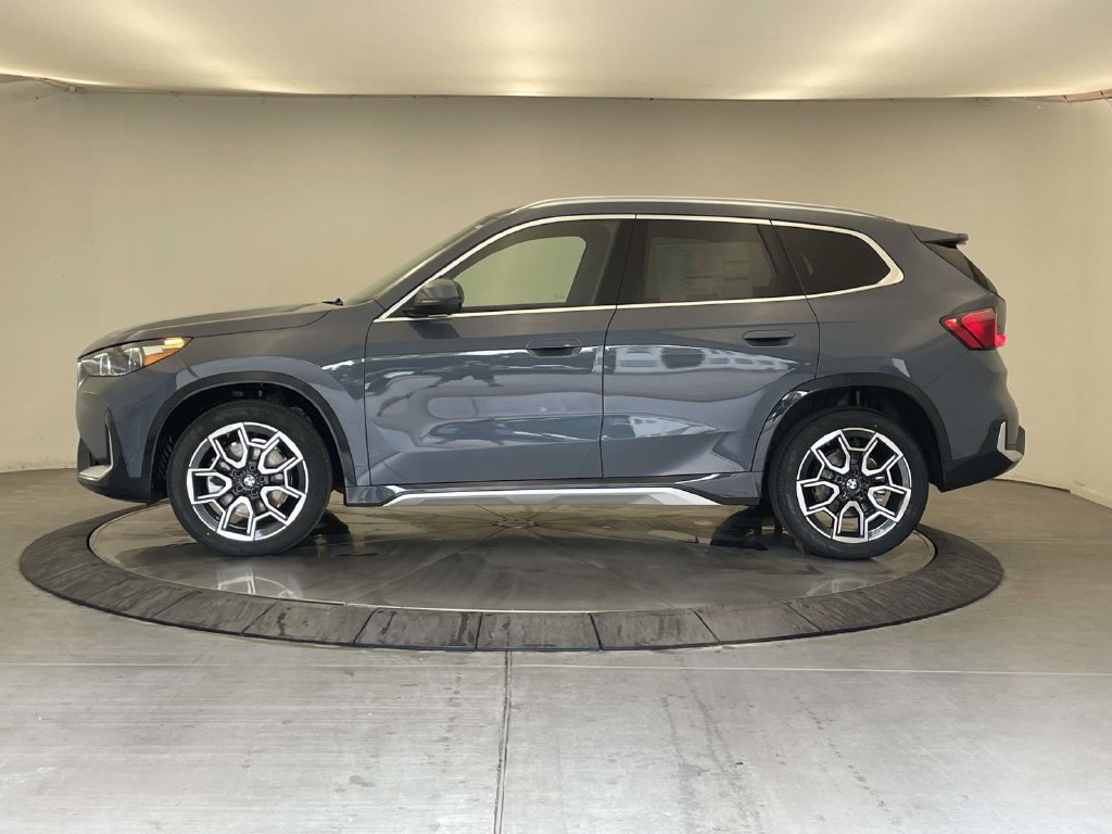 New 2027 BMW X1 xDrive28i w/ Convenience Package AWD/4WD image 2