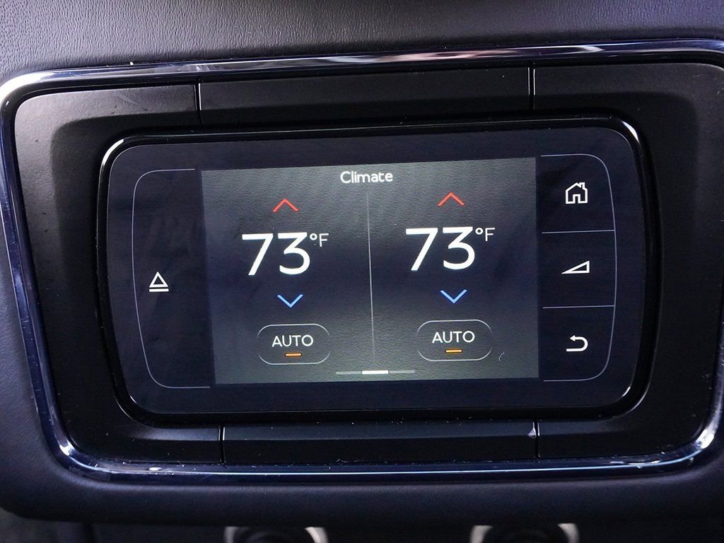 Used 2019 Bentley Bentayga image 72