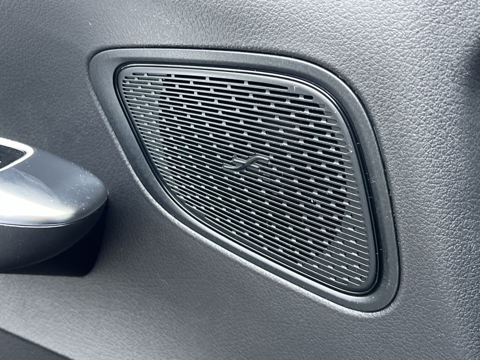 New 2026 Mercedes-Benz GLC 300 4MATIC image 34