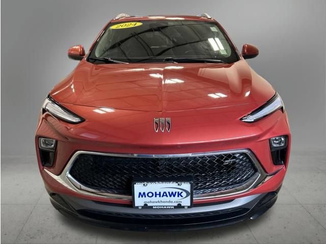 Used 2024 Buick Encore GX Sport Touring AWD/4WD image 9
