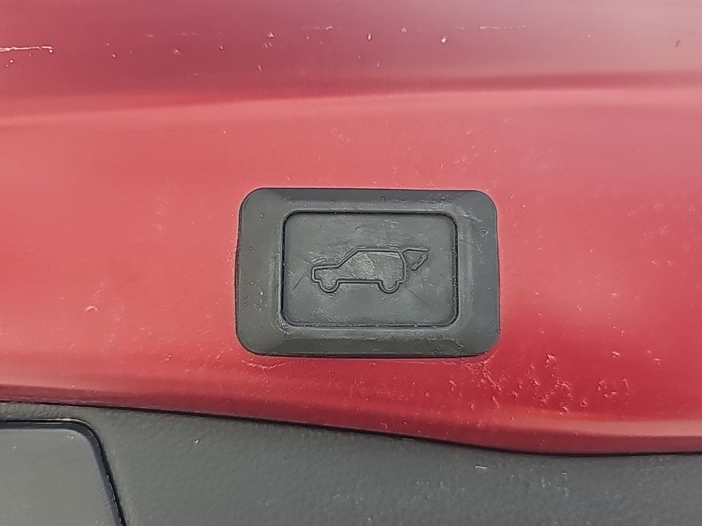 Used 2024 Toyota RAV4 XLE w/ Convenience Package image 7