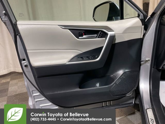 Used 2023 Toyota RAV4 XLE Premium image 26