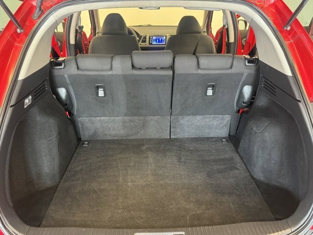 Used 2017 Honda HR-V EX image 3