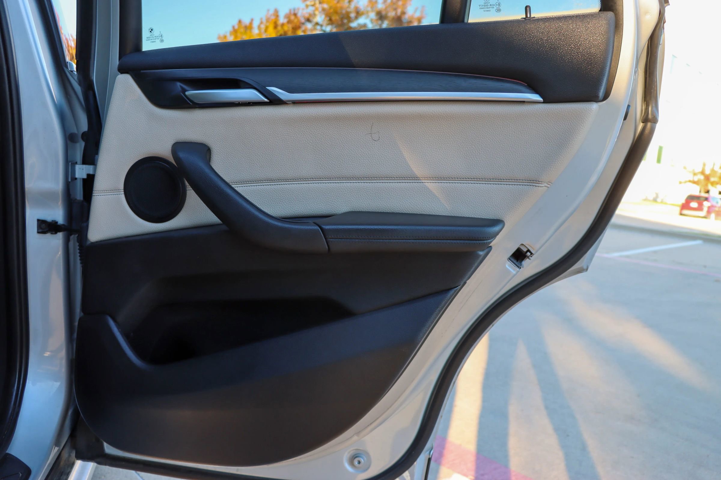 Used 2017 BMW X1 xDrive28i image 11