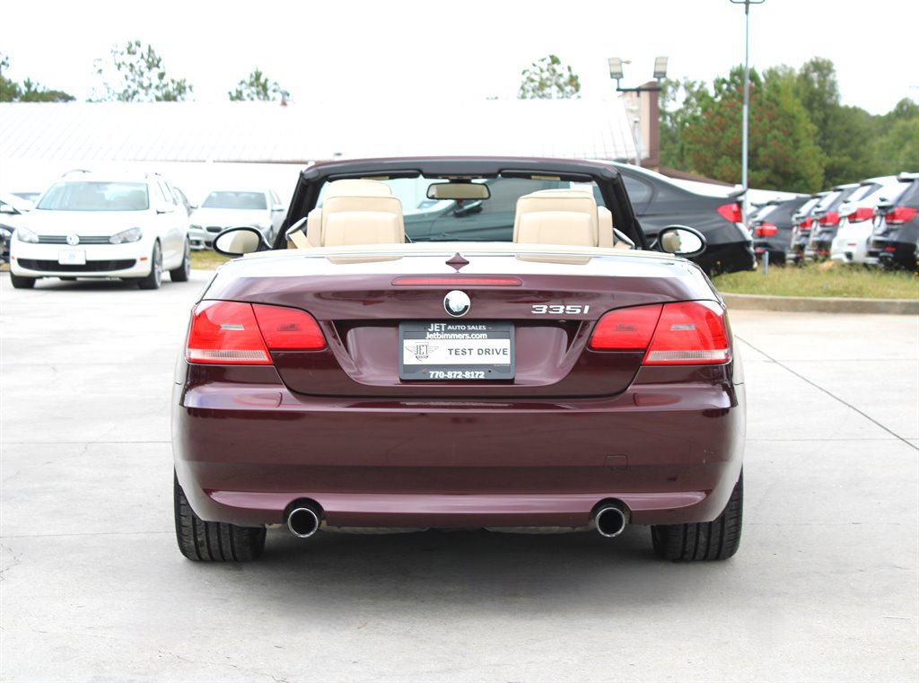 Used 2008 BMW 335i Convertible image 10