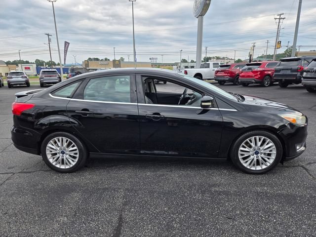 Used 2017 Ford Focus Titanium FWD image 9
