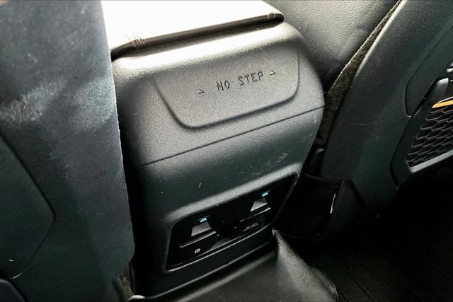 Used 2024 Ford Bronco Badlands image 10