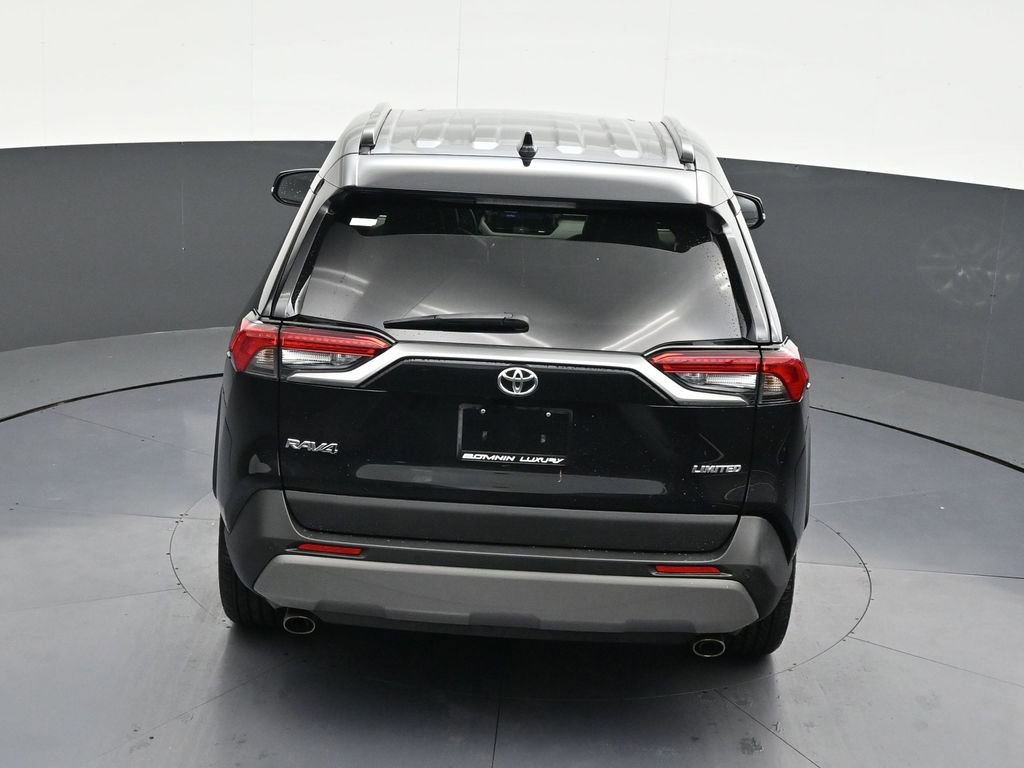 Used 2022 Toyota RAV4 Limited w/ Limited Grade Weather Package FWD image 17