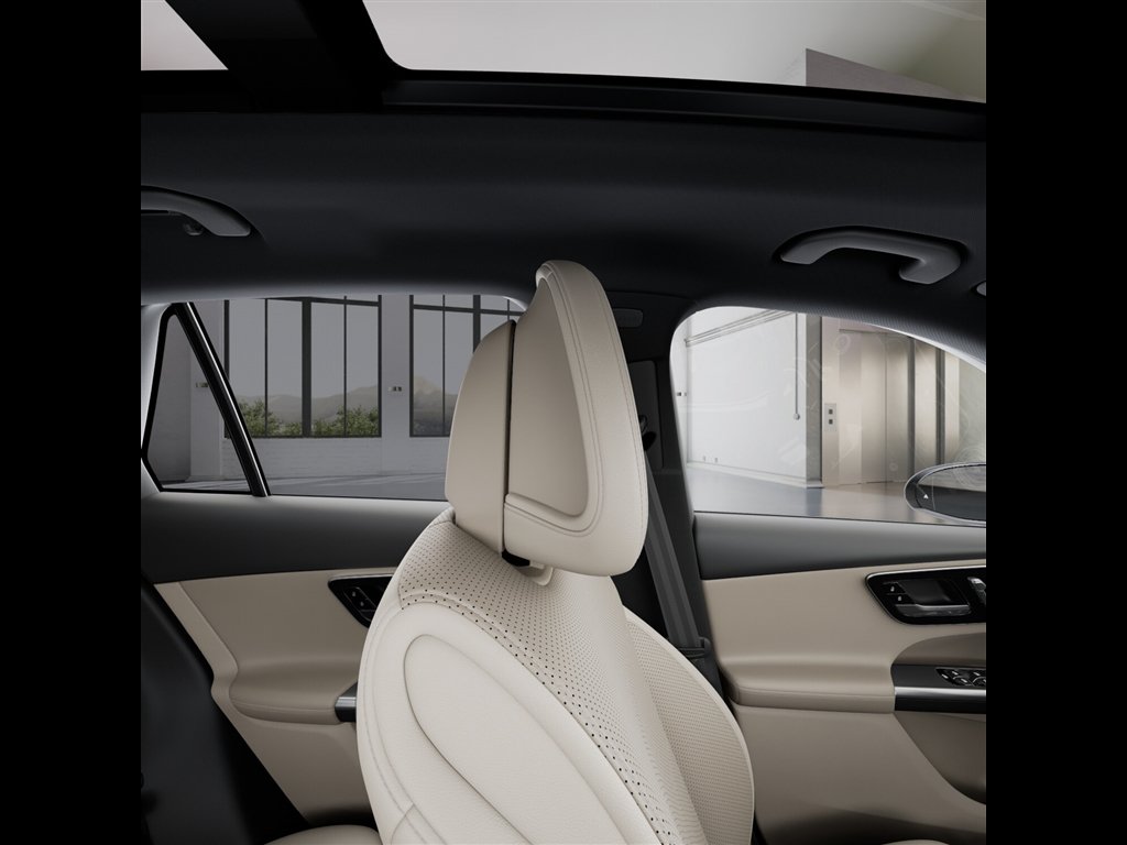 Certified 2026 Mercedes-Benz GLC 300 4MATIC image 43