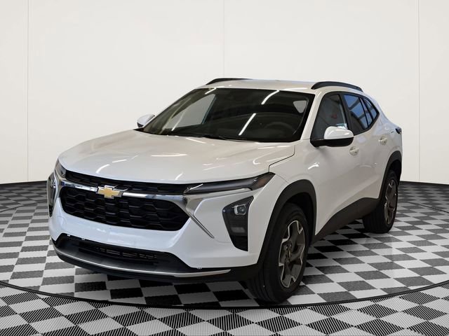 Used 2025 Chevrolet Trax LT image 9