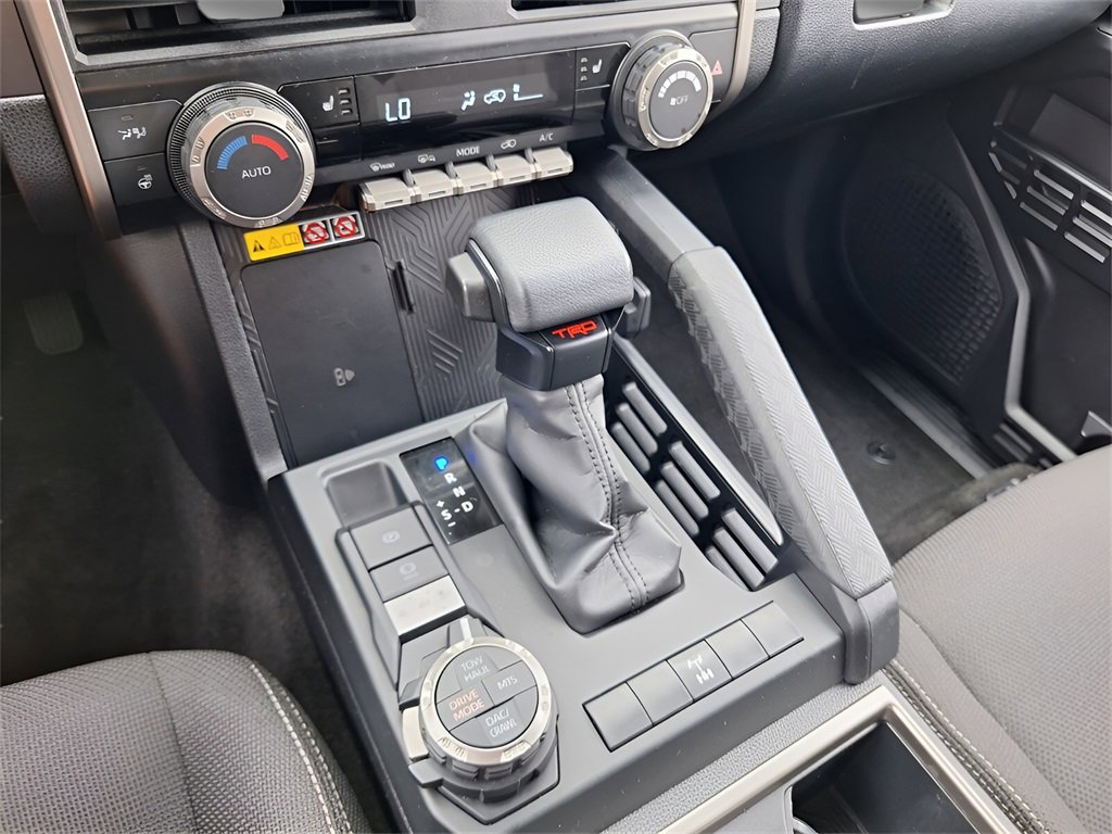 Used 2025 Toyota 4Runner TRD Off-Road image 25