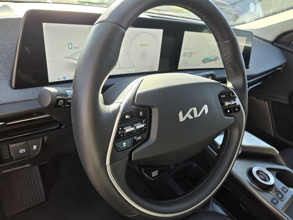Used 2024 Kia EV6 Wind AWD/4WD image 14