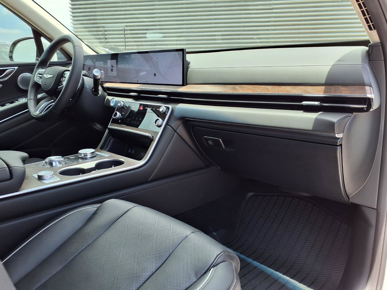 Certified 2026 Genesis GV80 3.5T Advanced AWD/4WD image 11
