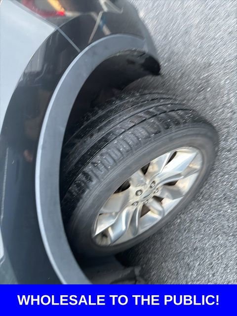 Used 2014 Ford Explorer XLT w/ Equipment Group 202A image 6