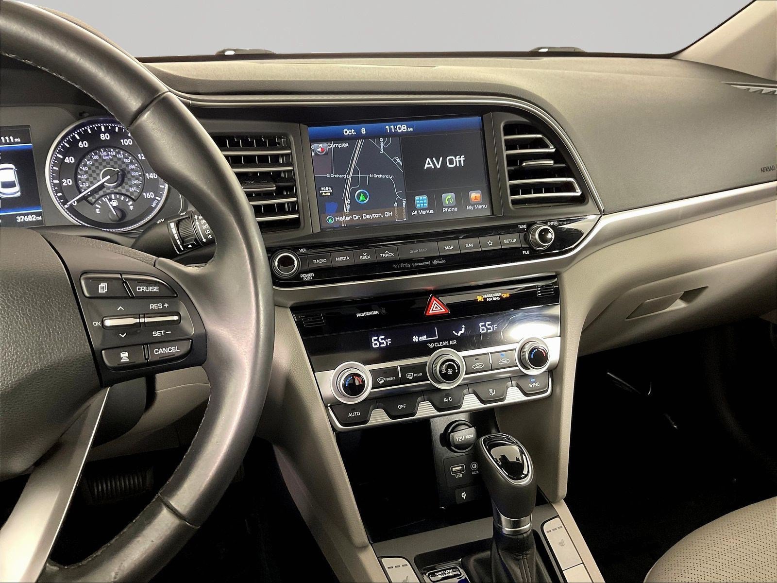 Used 2019 Hyundai Elantra Limited w/ Ultimate Package 02 FWD image 9