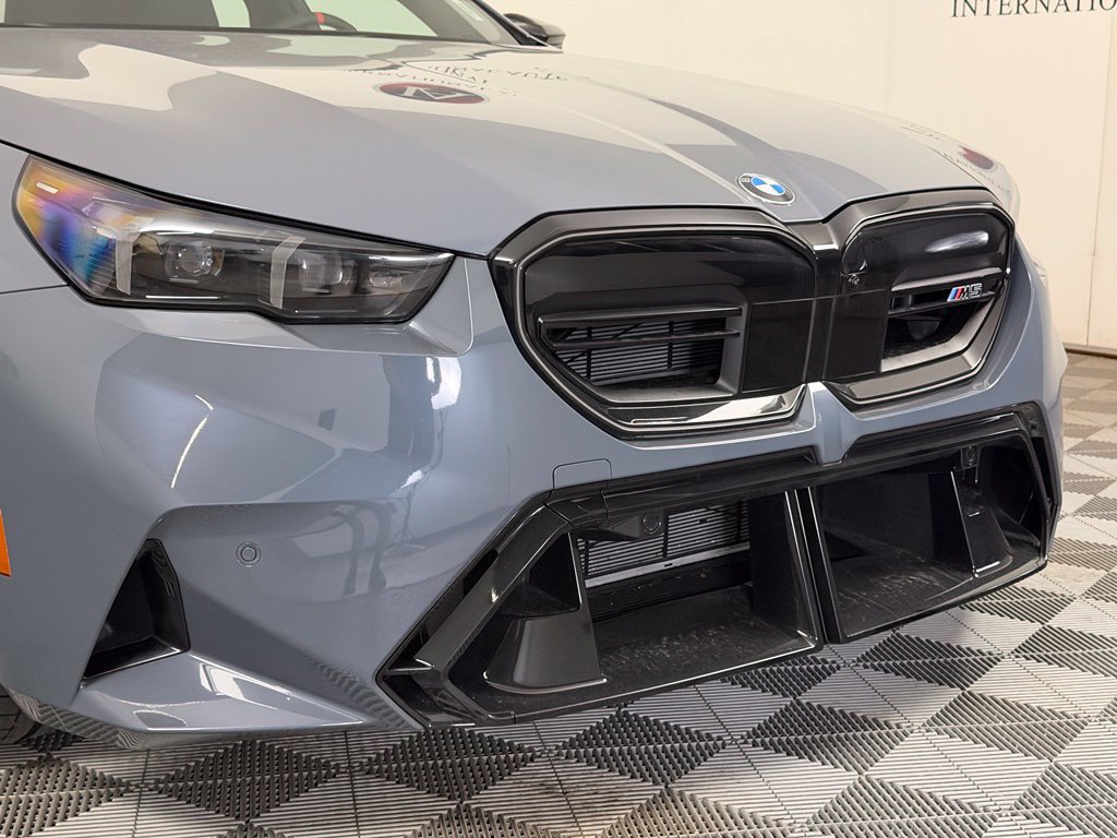 Used 2026 BMW M5 w/ Carbon Package AWD/4WD image 18