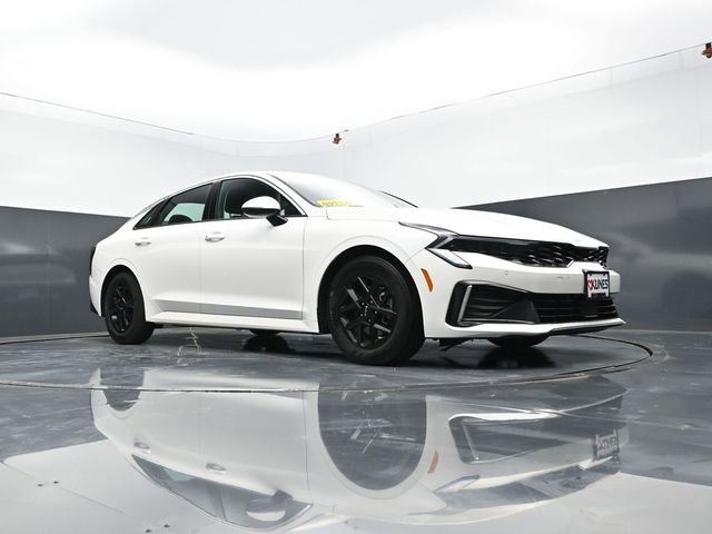 Used 2025 Kia K5 LXS FWD image 49