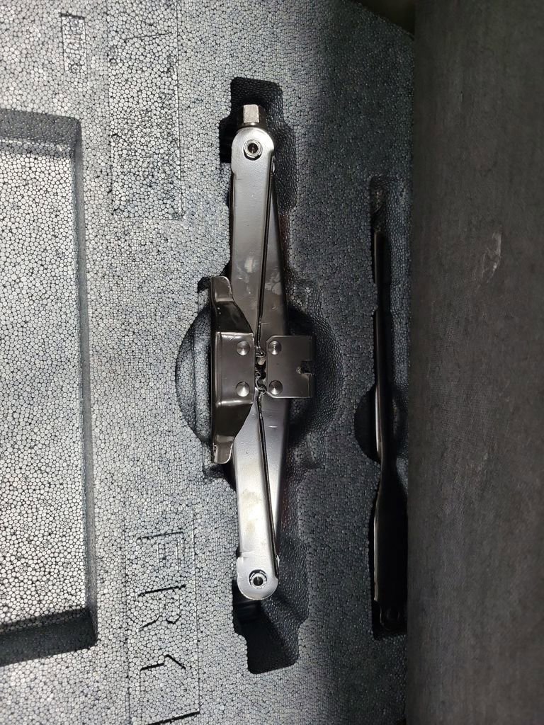 Used 2024 Nissan Altima 2.5 SV image 19