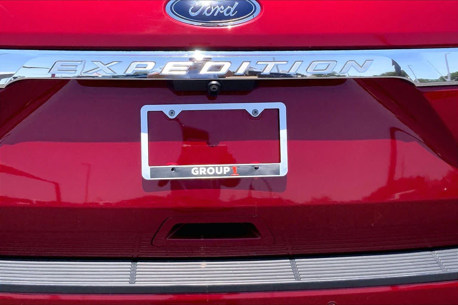 Used 2019 Ford Expedition Limited w/ Equipment Group 302A RWD image 31